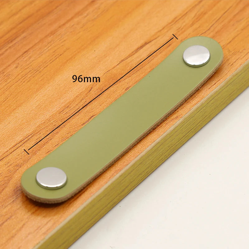 Pack 4 tiradores de cuero para muebles y armarios – tornillería dorada – 12 colores – 14 o 17 cm