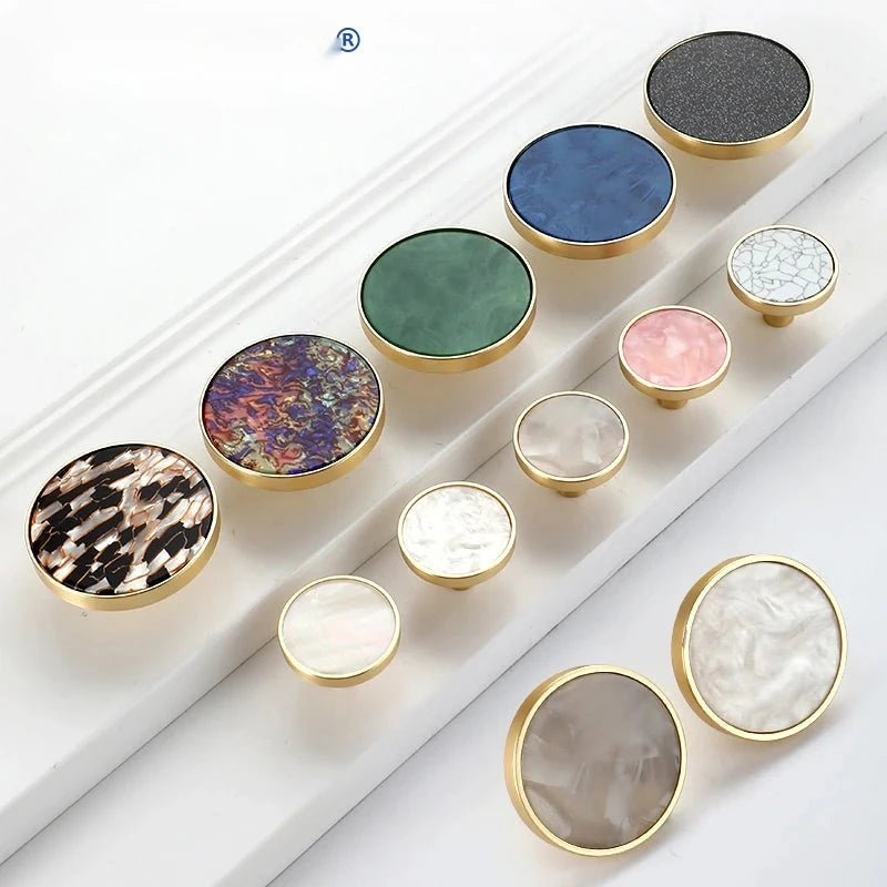 Pomo dorado redondo para muebles y armarios – incrustación efecto piedra y nácar – 10 acabados – 32 o 50 mm