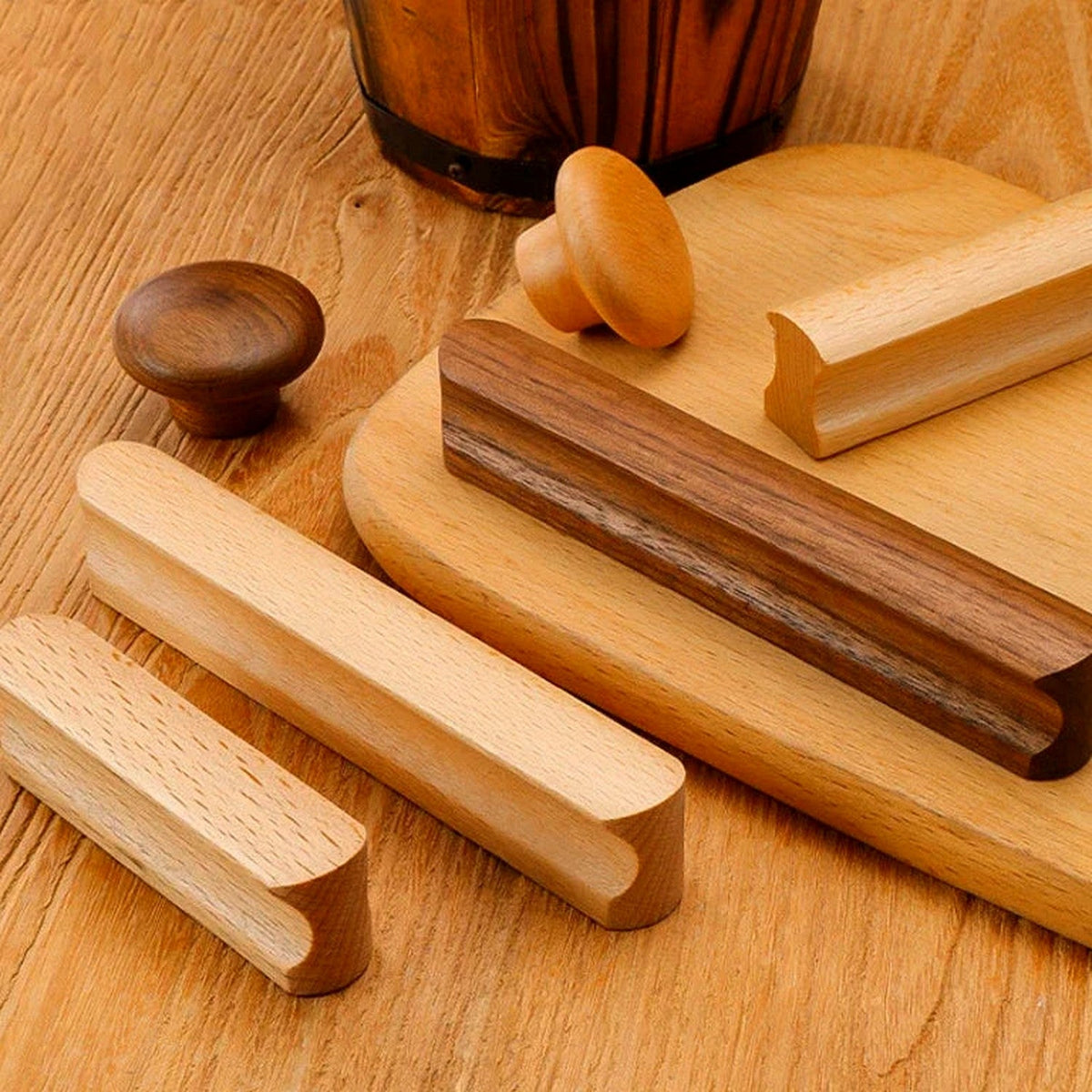 Tirador de madera maciza para muebles, cocina y cajones – haya o nogal – barra o puente – pomo a 192 mm